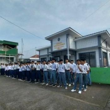 Halal Bihal Hari Pertama